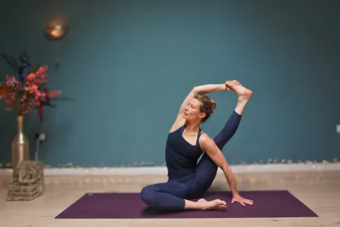  (De Vasim) Vinyasa Yoga