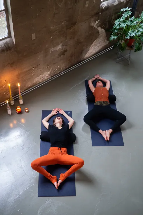 Yin Yoga (online Zoom)