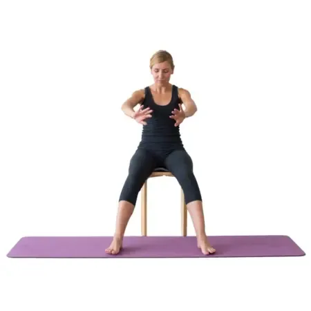 Stoel Yoga 