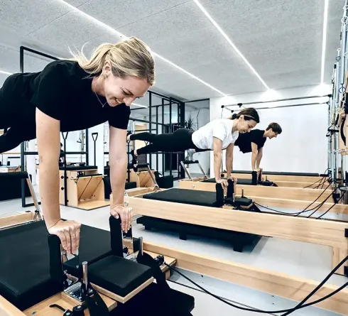 STEP IN ALL LEVEL TOWER REFORMER GROUP CLASS 